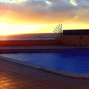  Apartamento Lona, El Cieno Mit Pool Direkt Am